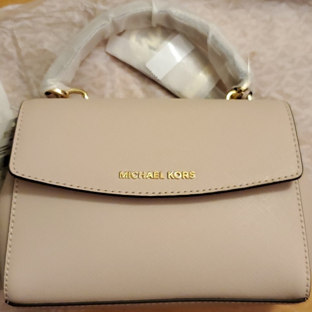 Michael Kors XS crossbody